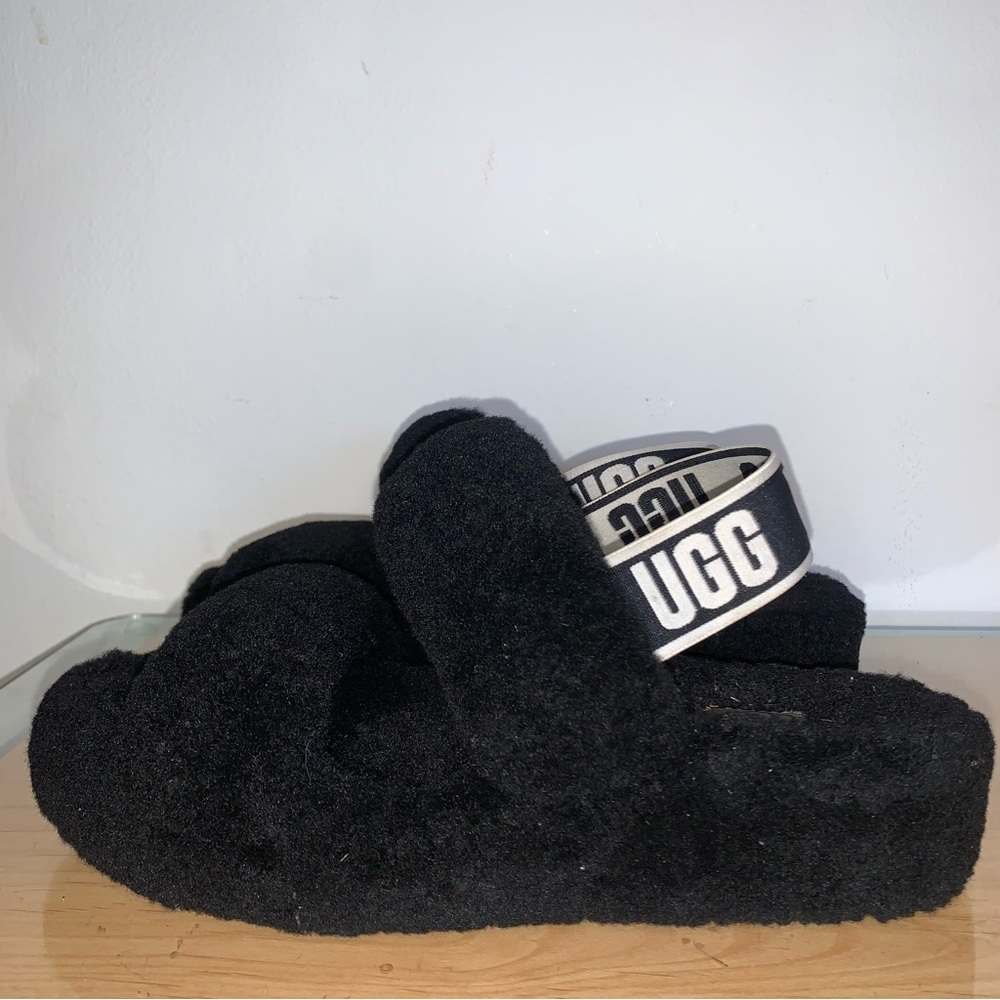 UGG Australia Fluff Yeah Double Strap Sandals Women’s Size 7